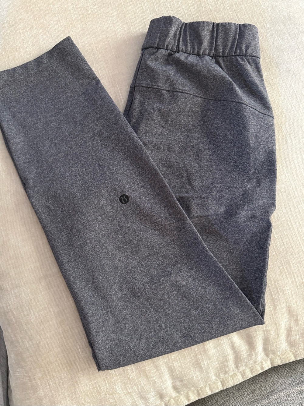 lululemon athletica Men’s Dark Gray Athletic Jogger Pants
